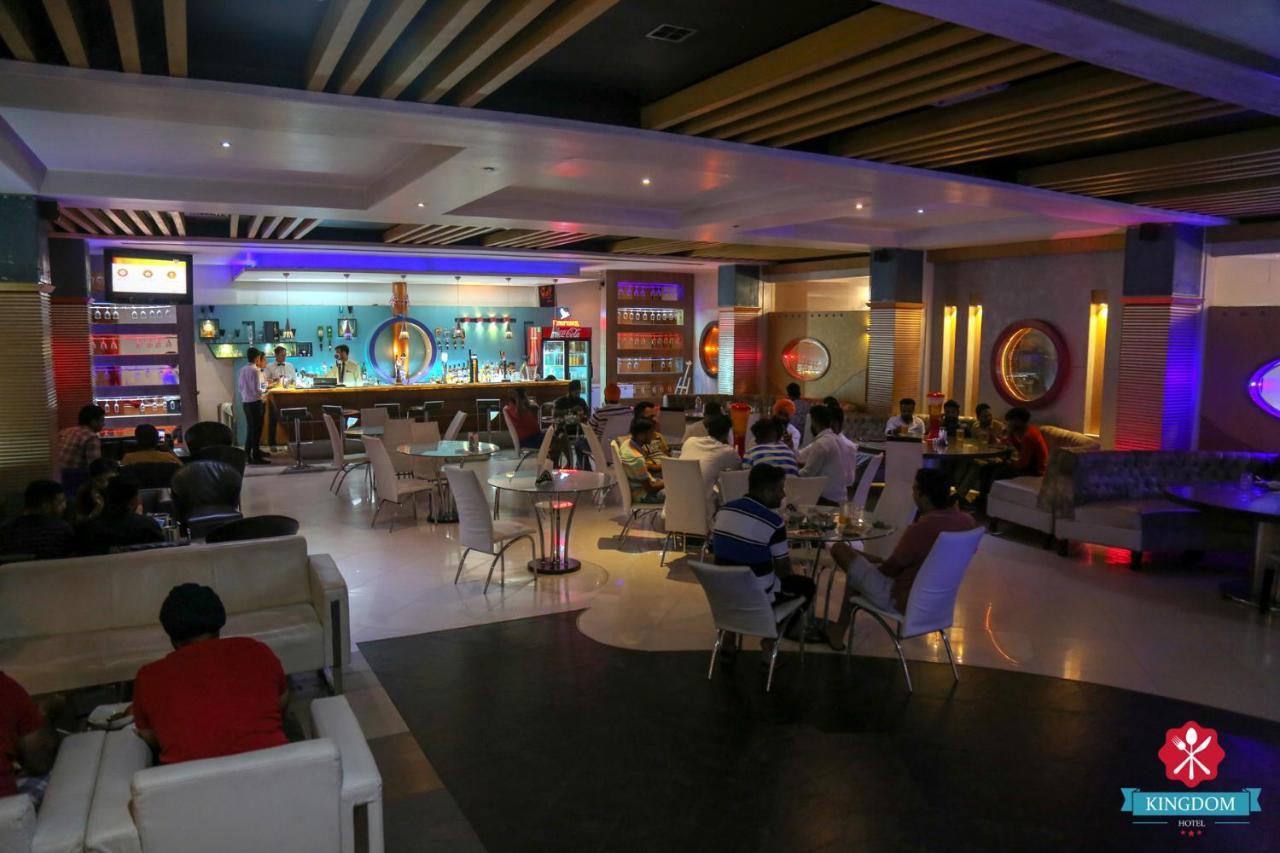 Kingdom Hotel Moga Екстериор снимка